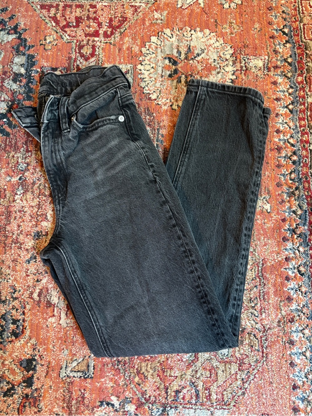 Women’s  Black Straight Super High Rise American Eagle Jeans